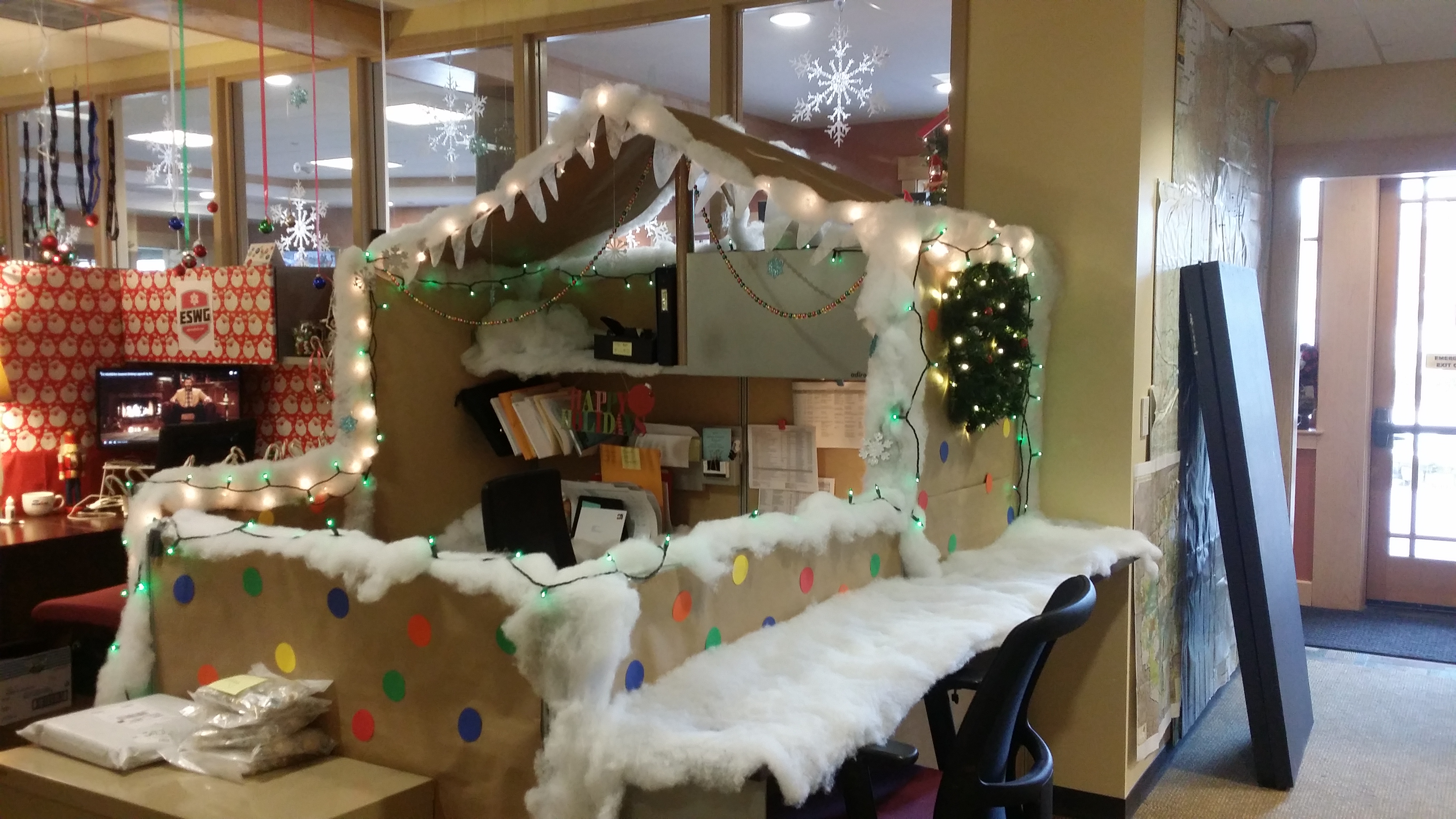 winter wonderland office decorations